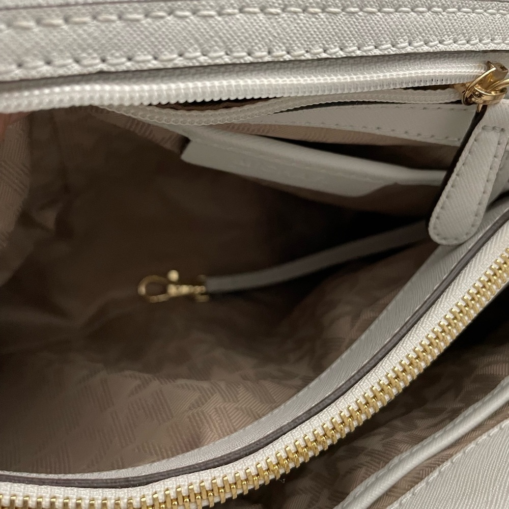 NEW Michael Kors Sophia satchel - Picture 9 of 12